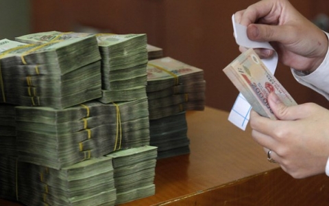Việt Nam có thêm thời gian để gỡ mác 'thao túng tiền tệ'